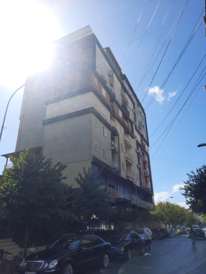 Sleepin Shkoder Lägenhet Exteriör bild