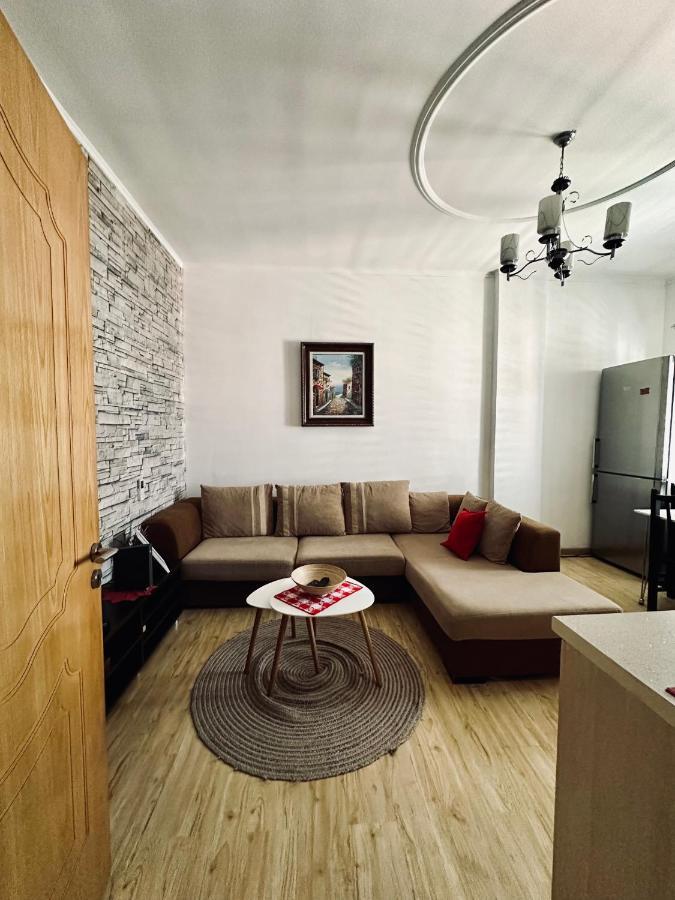 Sleepin Shkoder Lägenhet Exteriör bild