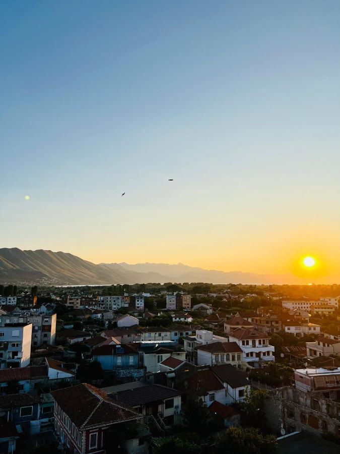 Sleepin Shkoder Lägenhet Exteriör bild